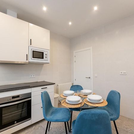 Luxe Apartment In Plaza De Espana Madrid Exteriör bild