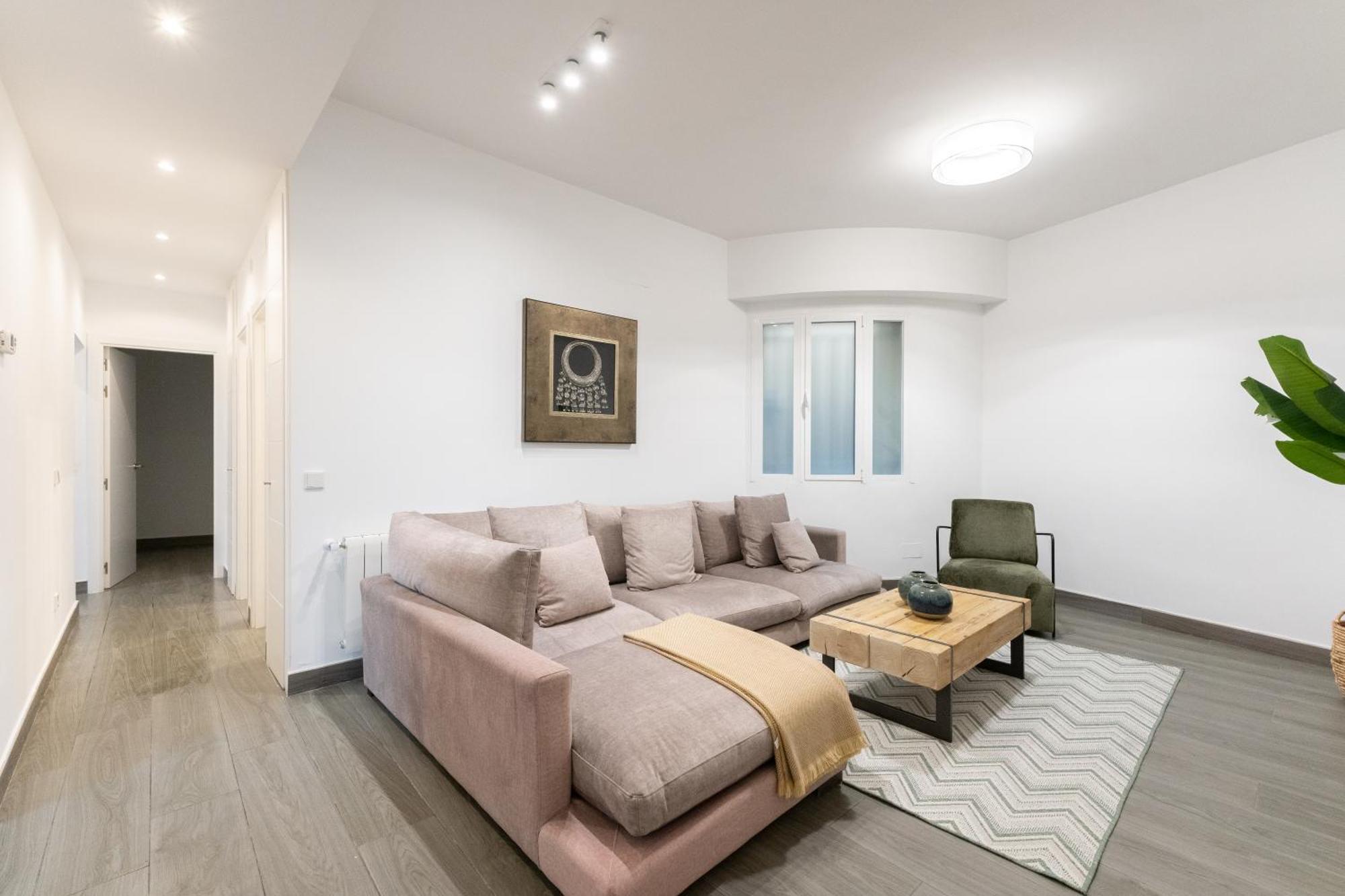 Luxe Apartment In Plaza De Espana Madrid Exteriör bild