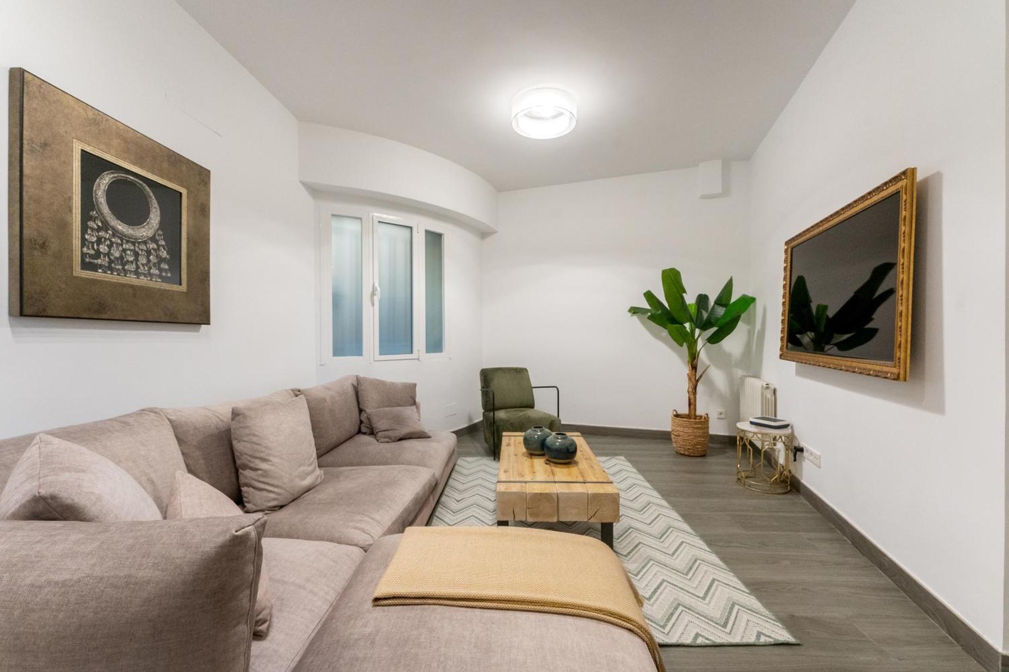 Luxe Apartment In Plaza De Espana Madrid Exteriör bild
